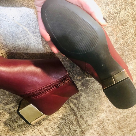 Andrew Marc Haydeng Ankle Booties - Picture 7 of 8